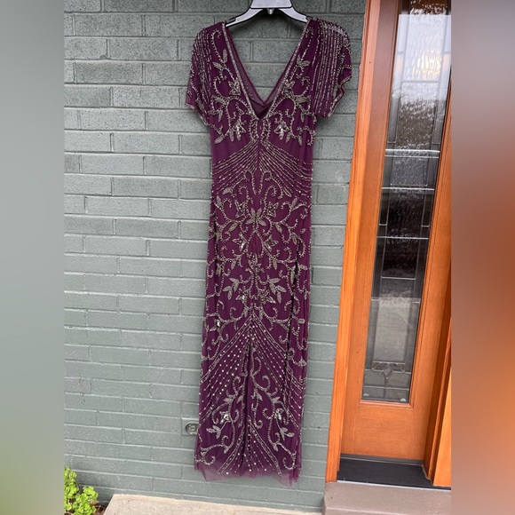 Size 12 Pisarro Nights Beaded Mesh Column Gown - Picture 4 of 7